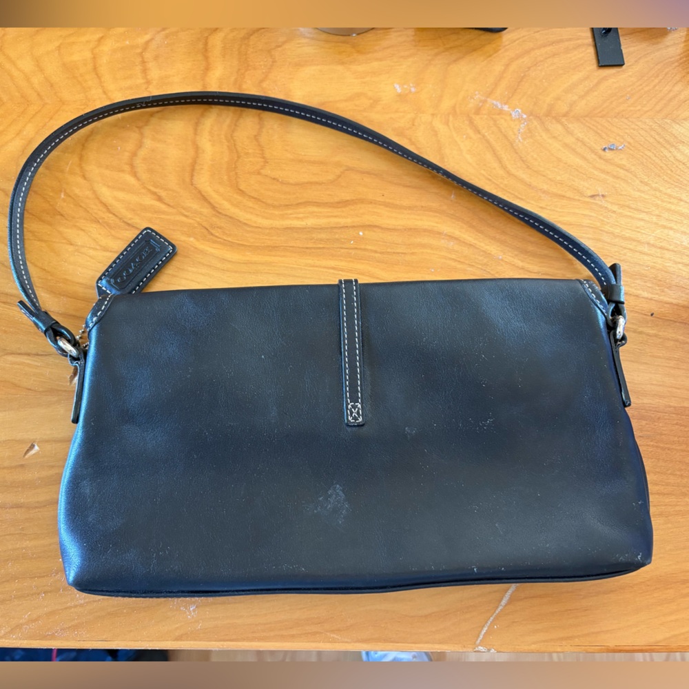 Coach Hampton Shoulder Bag - Picture 2 of 4